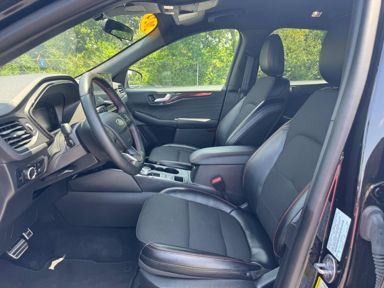 Used 2024 Ford Escape ST-Line w/ Tech Pack #1 AWD/4WD image 19