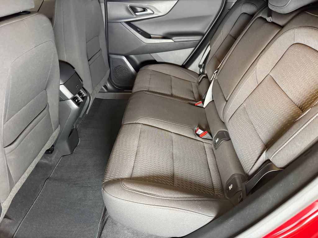 Used 2025 Chevrolet Equinox LT FWD image 19