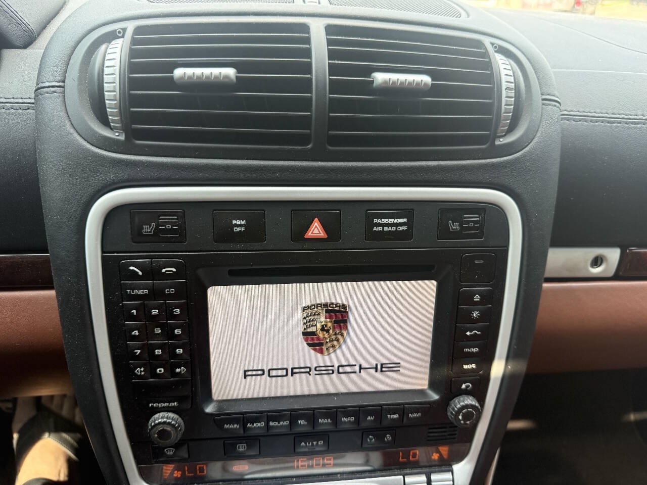 Used 2008 Porsche Cayenne S AWD/4WD image 15