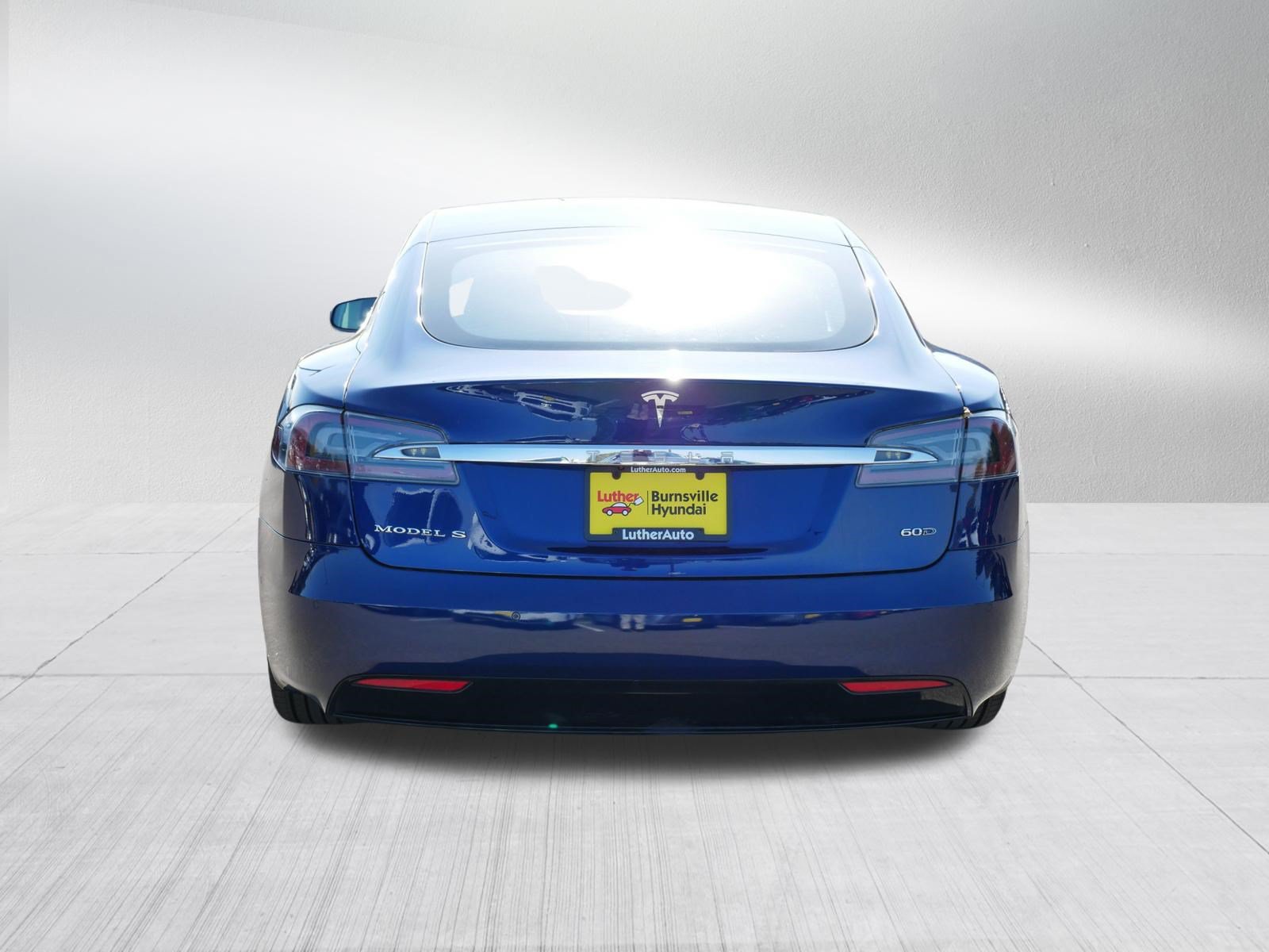 Used 2016 Tesla Model S AWD image 6