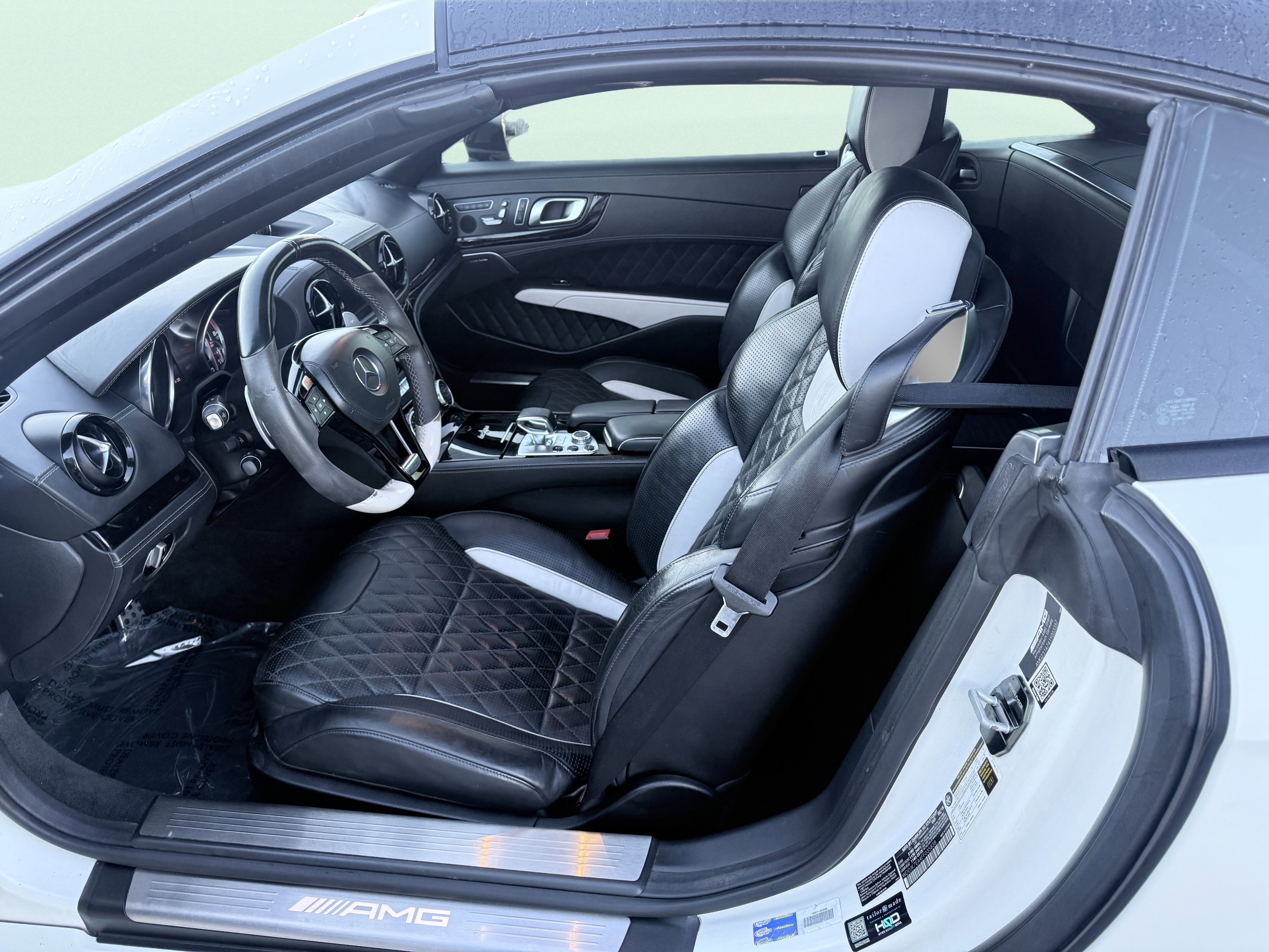 Used 2015 Mercedes-Benz SL 63 AMG image 15