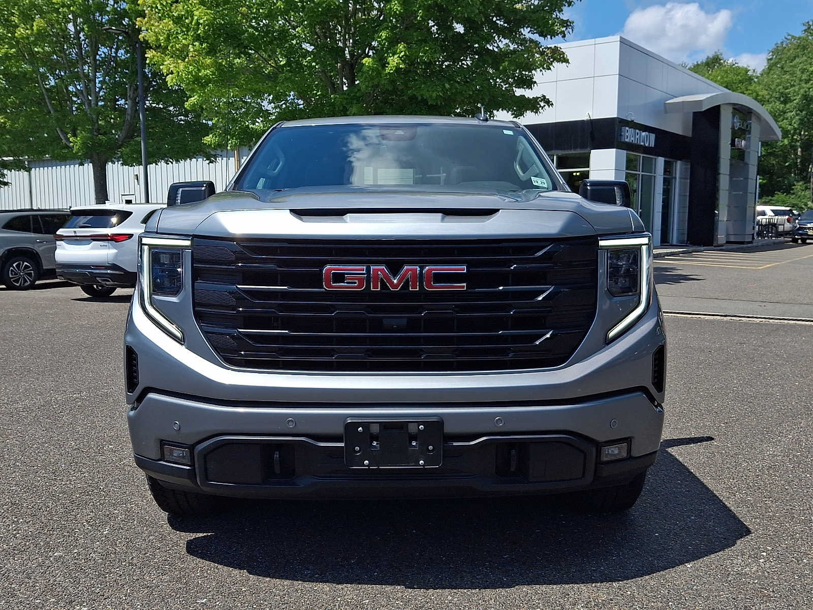 Used 2024 GMC Sierra 1500 Elevation w/ Elevation Premium Package AWD/4WD image 2