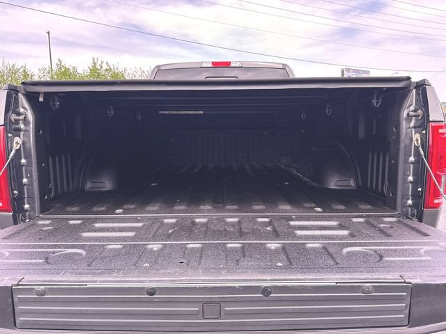 Used 2017 Ford F150 Platinum w/ Equipment Group 701A Luxury AWD/4WD image 26