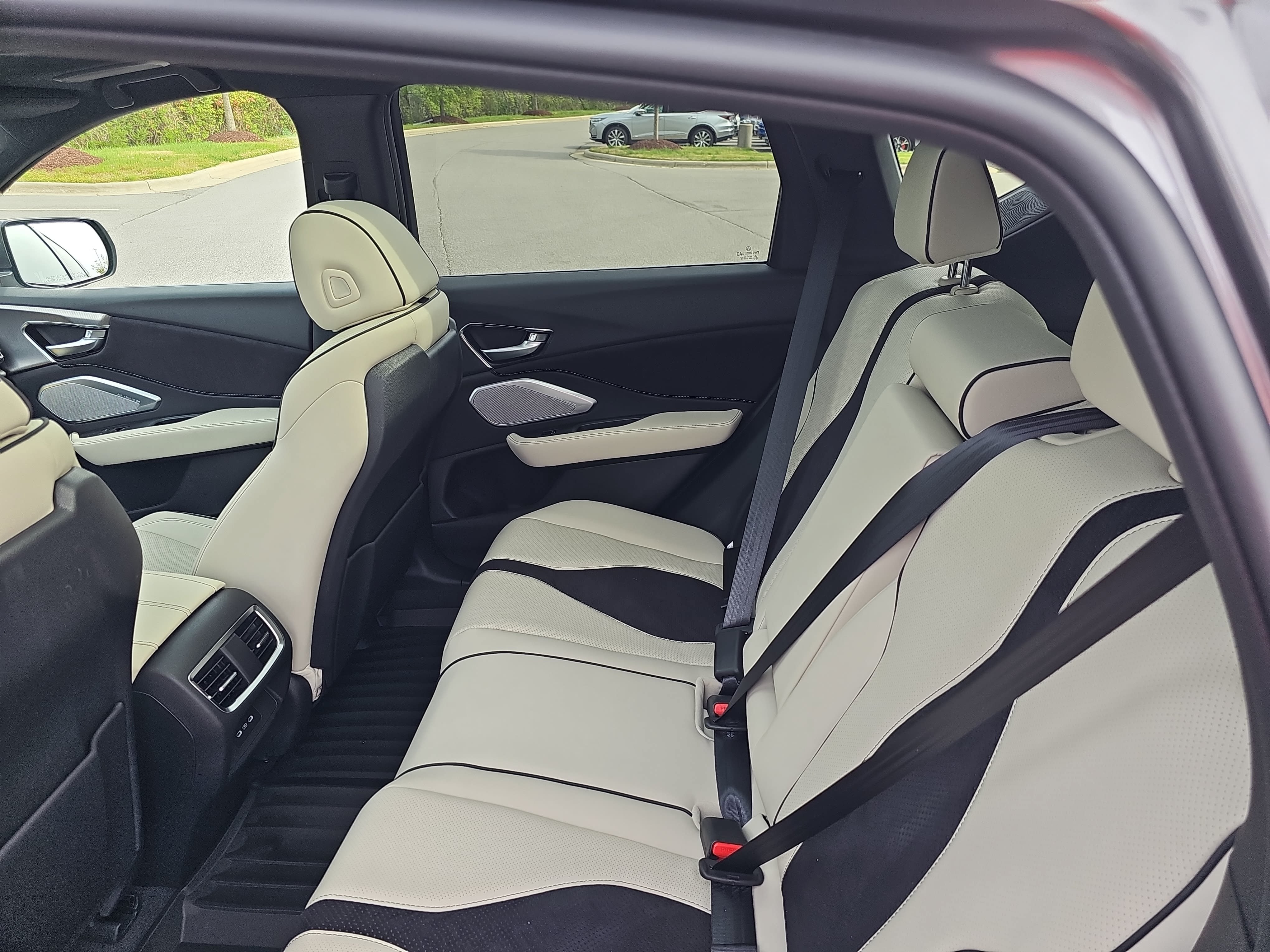 New 2026 Acura RDX w/ Advance Package AWD/4WD image 14