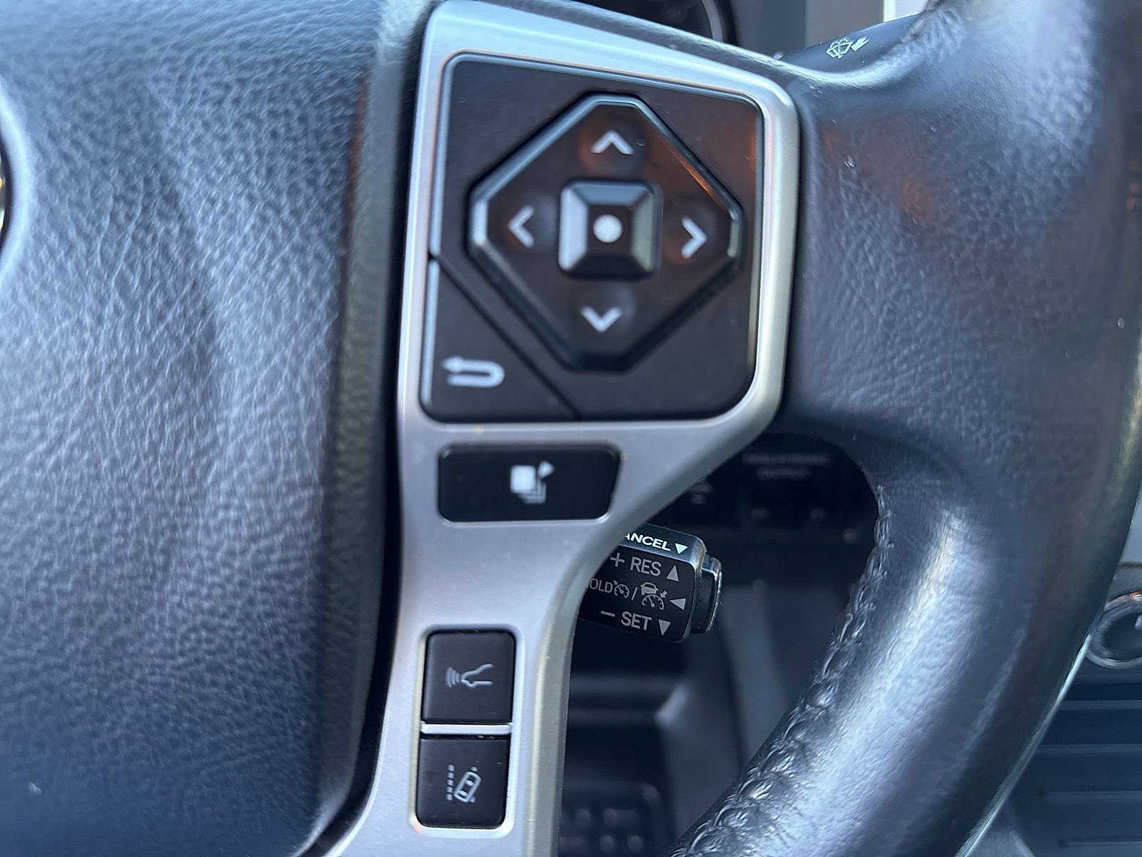 Used 2019 Toyota Tundra Limited image 24