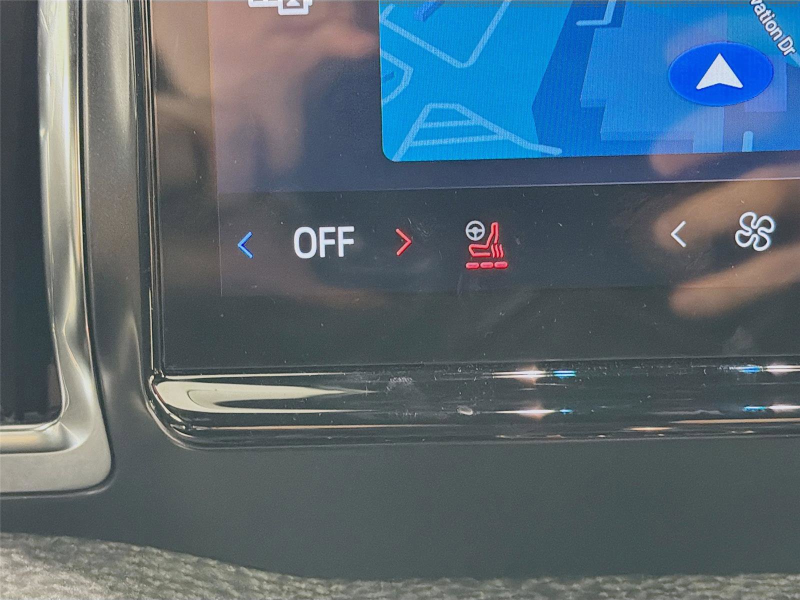 Used 2025 Ford Expedition Tremor image 23