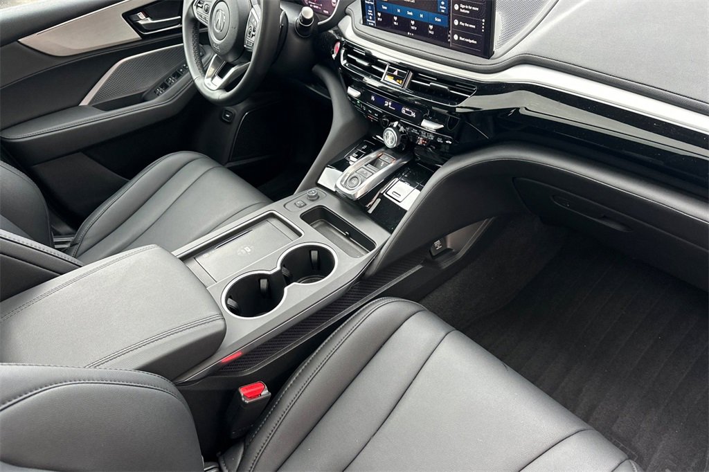 Certified 2025 Acura MDX FWD image 18