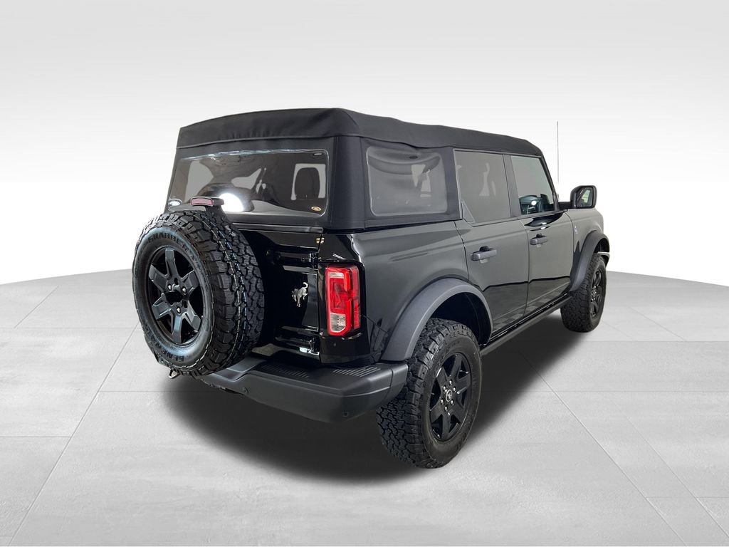 Used 2024 Ford Bronco Black Diamond image 9
