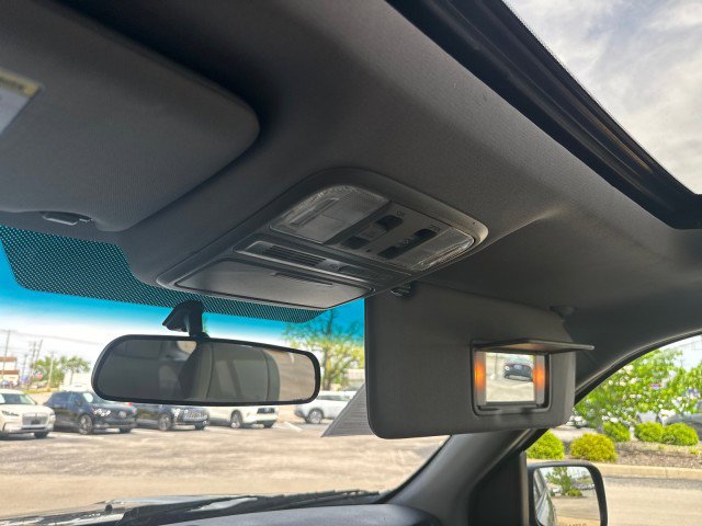 Used 2015 Honda Pilot SE image 13