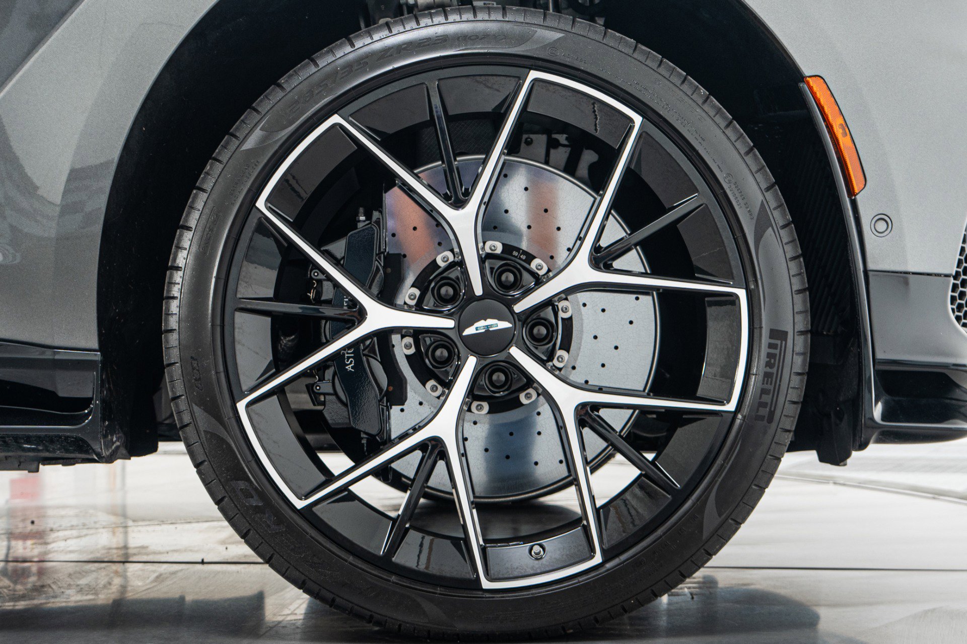 Used 2025 Aston Martin DBX 707 AWD/4WD image 45