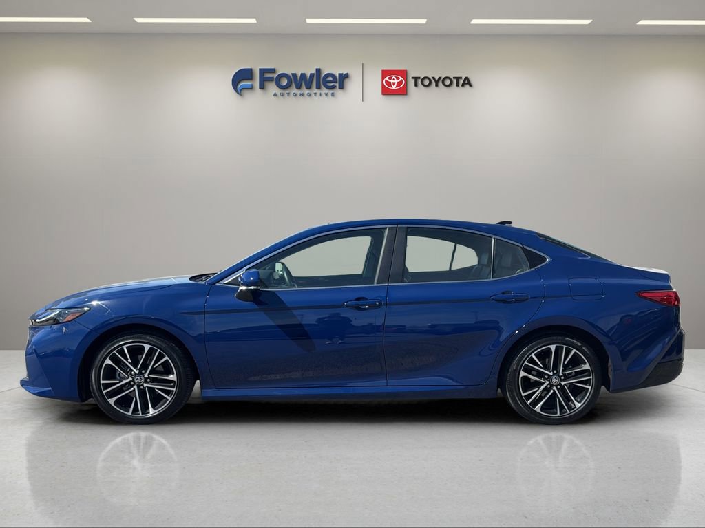 Used 2025 Toyota Camry XLE w/ Premium Package image 4