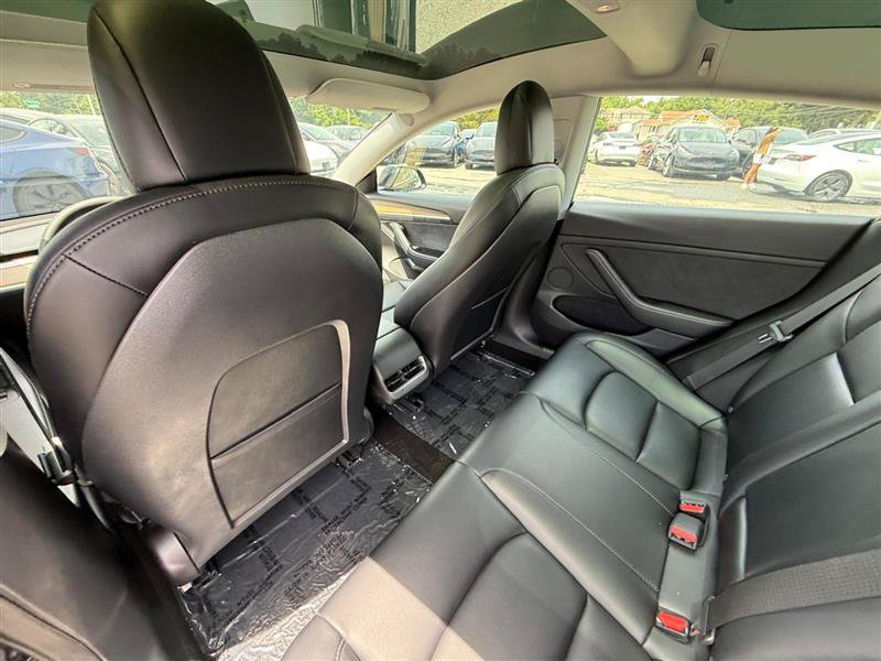 Used 2022 Tesla Model 3 Long Range AWD/4WD image 11