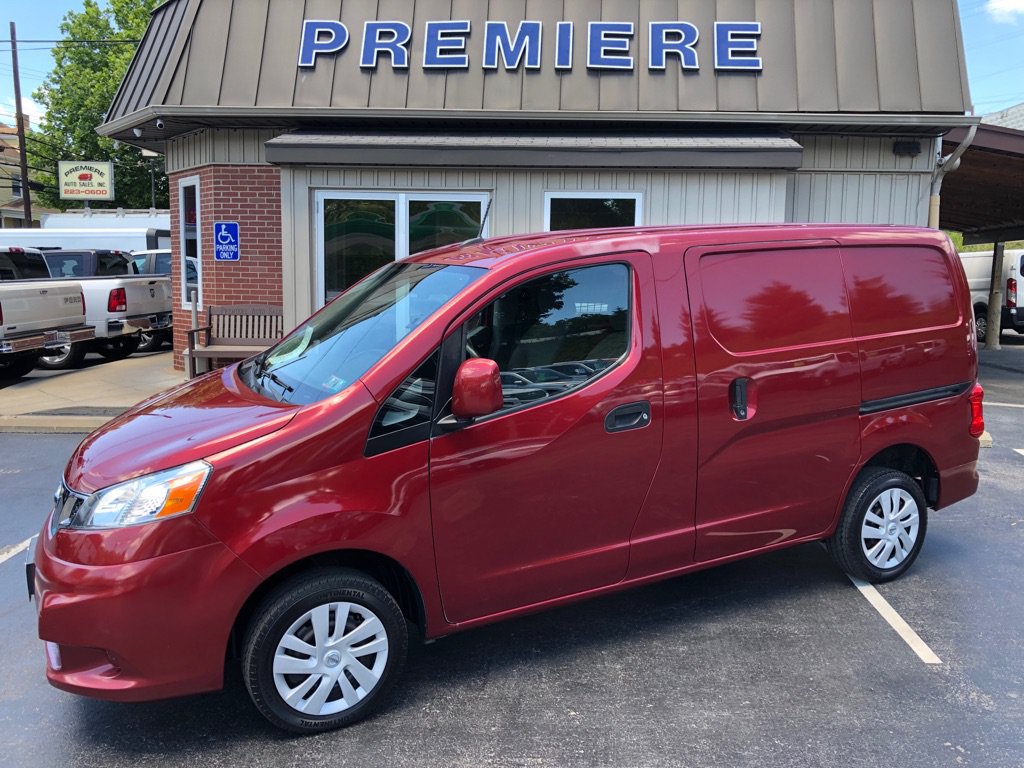 Used 2018 Nissan NV200 SV w/ Navigation Package FWD image 2