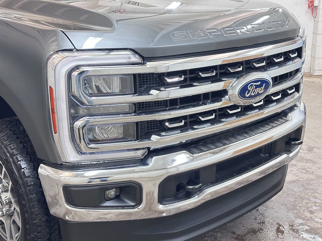 New 2026 Ford F250 Lariat image 12