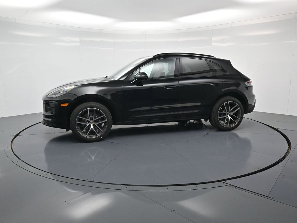 Certified 2026 Porsche Macan image 2