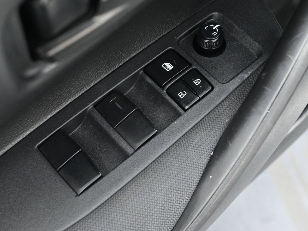Used 2023 Toyota Corolla LE image 28