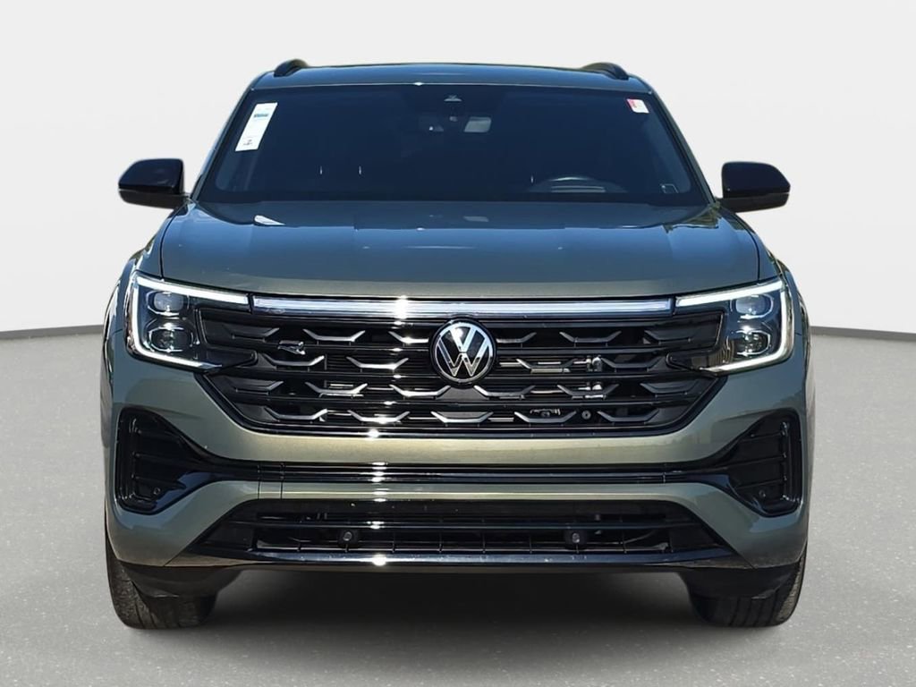 Certified 2025 Volkswagen Atlas Cross Sport SEL R-Line AWD/4WD image 2
