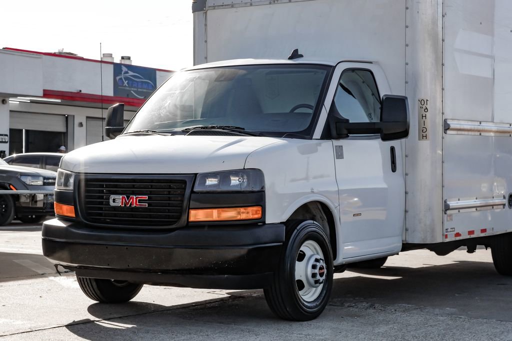 Used 2021 GMC Savana 3500 Extended w/ Power Convenience Package image 5