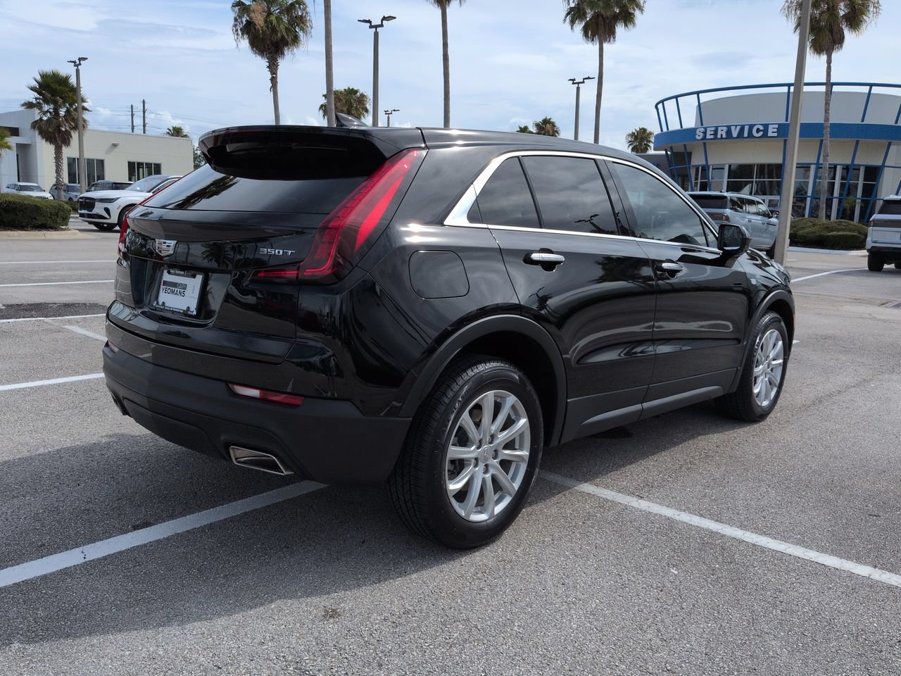 Used 2023 Cadillac XT4 Luxury FWD image 4
