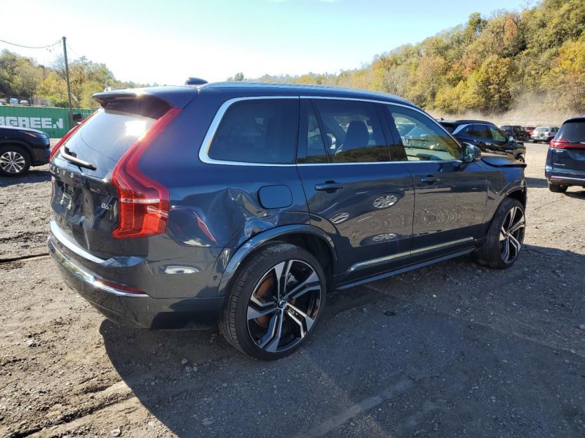 Used 2025 Volvo XC90 B6 Ultra w/ Protection Package image 5