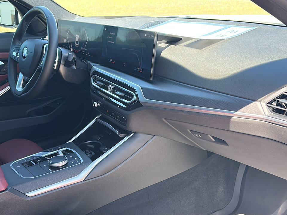 Certified 2023 BMW 330i Sedan w/ Premium Package image 23