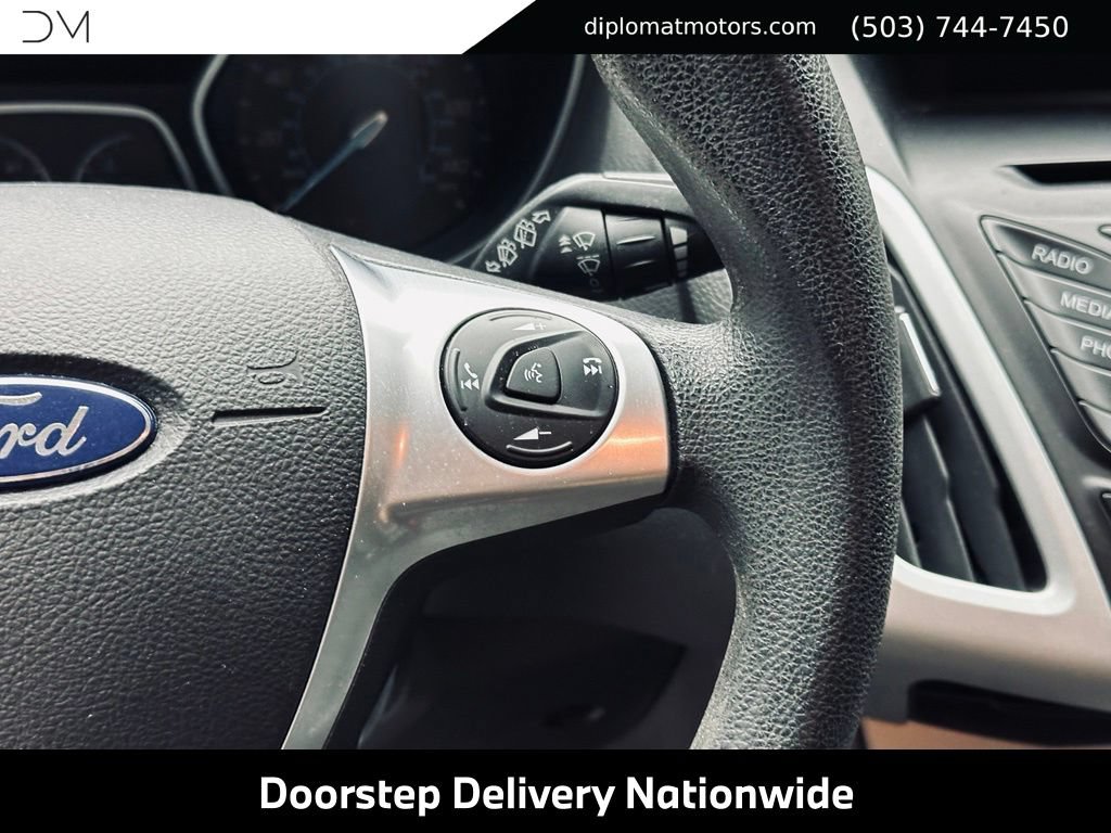 Used 2014 Ford Focus SE w/ SE Winter Package FWD image 29