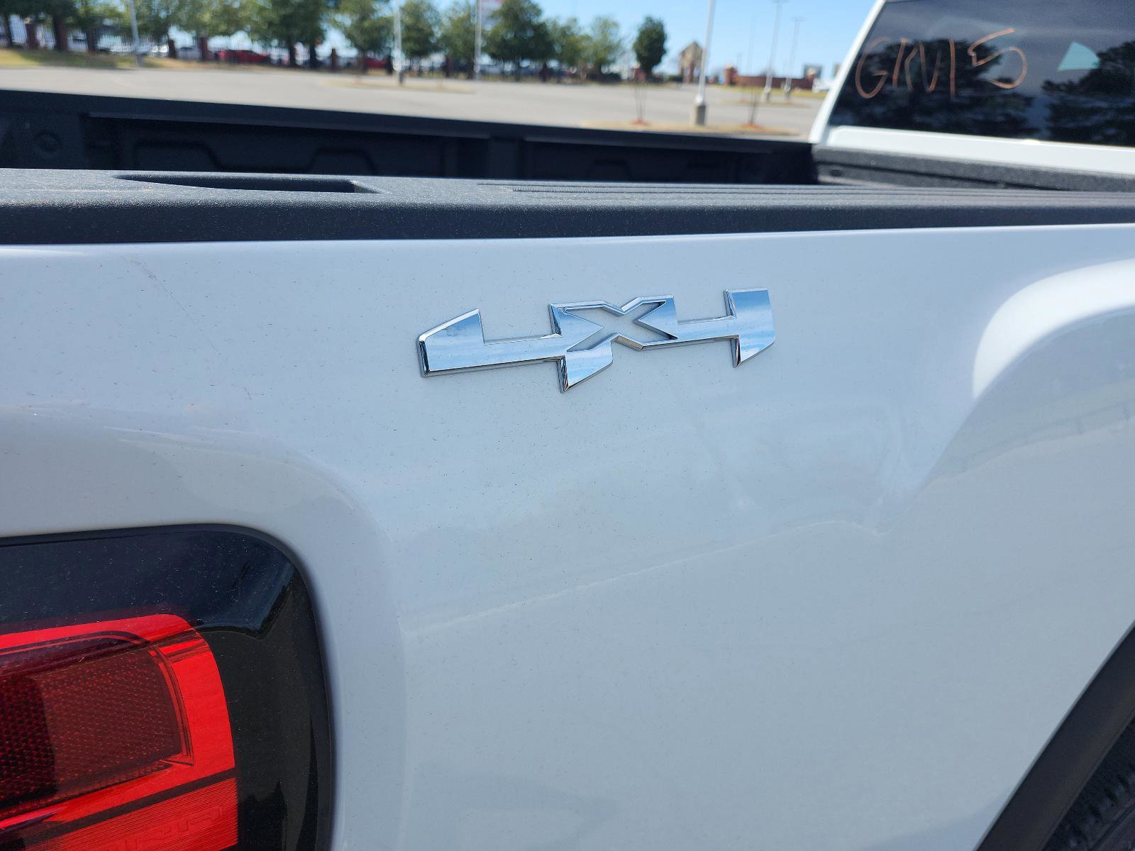 New 2025 GMC Sierra 2500 Pro w/ Convenience Package image 4