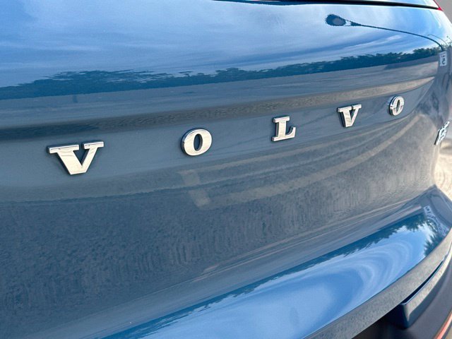 Certified 2023 Volvo XC40 B5 Ultimate w/ Climate Package AWD/4WD image 37