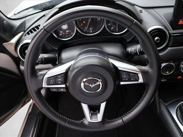 Used 2022 MAZDA MX-5 Miata RF Grand Touring RWD image 14