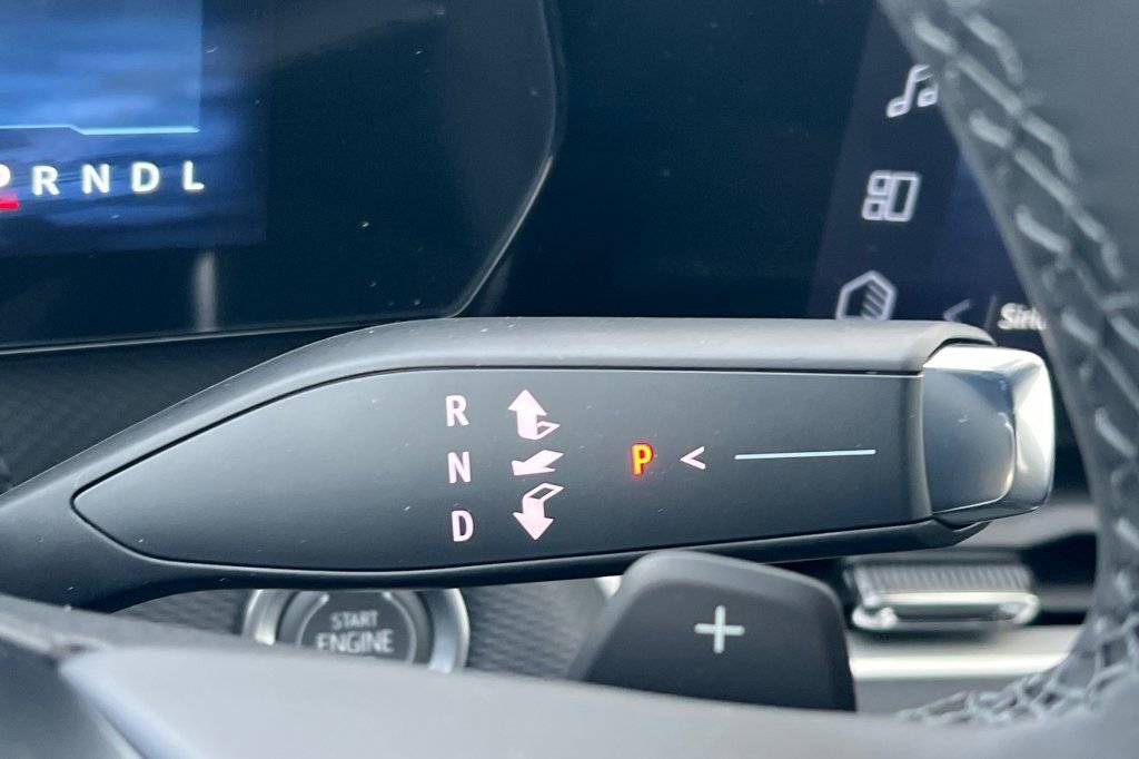 New 2026 Chevrolet Equinox LT w/ Convenience Package II image 19