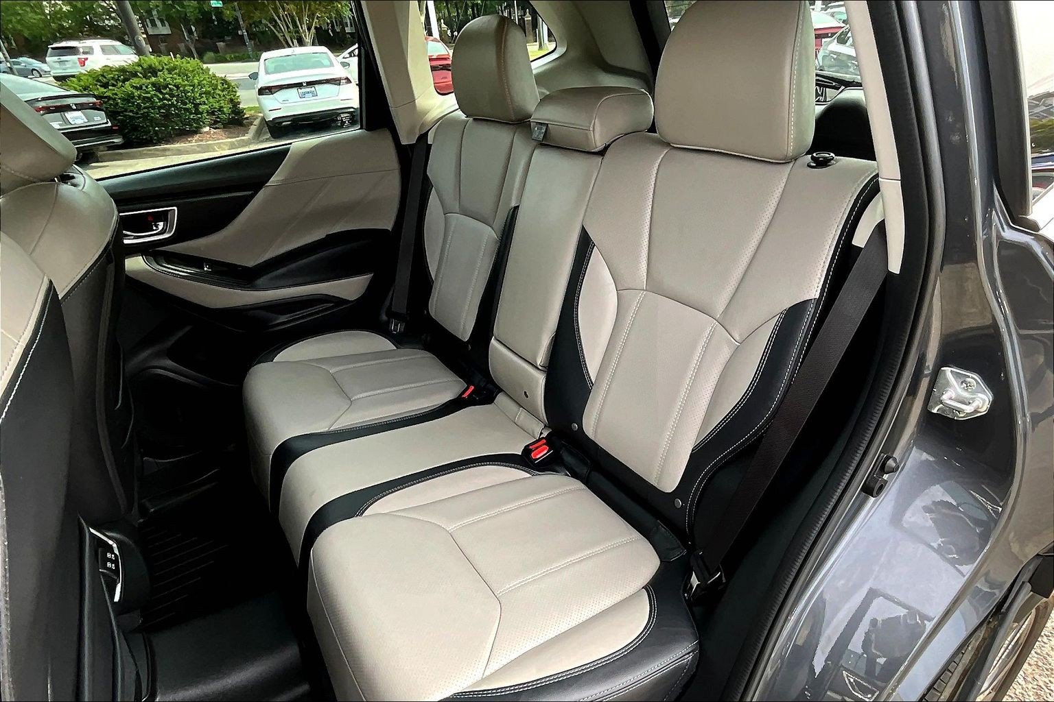 Used 2022 Subaru Forester Limited AWD/4WD image 28