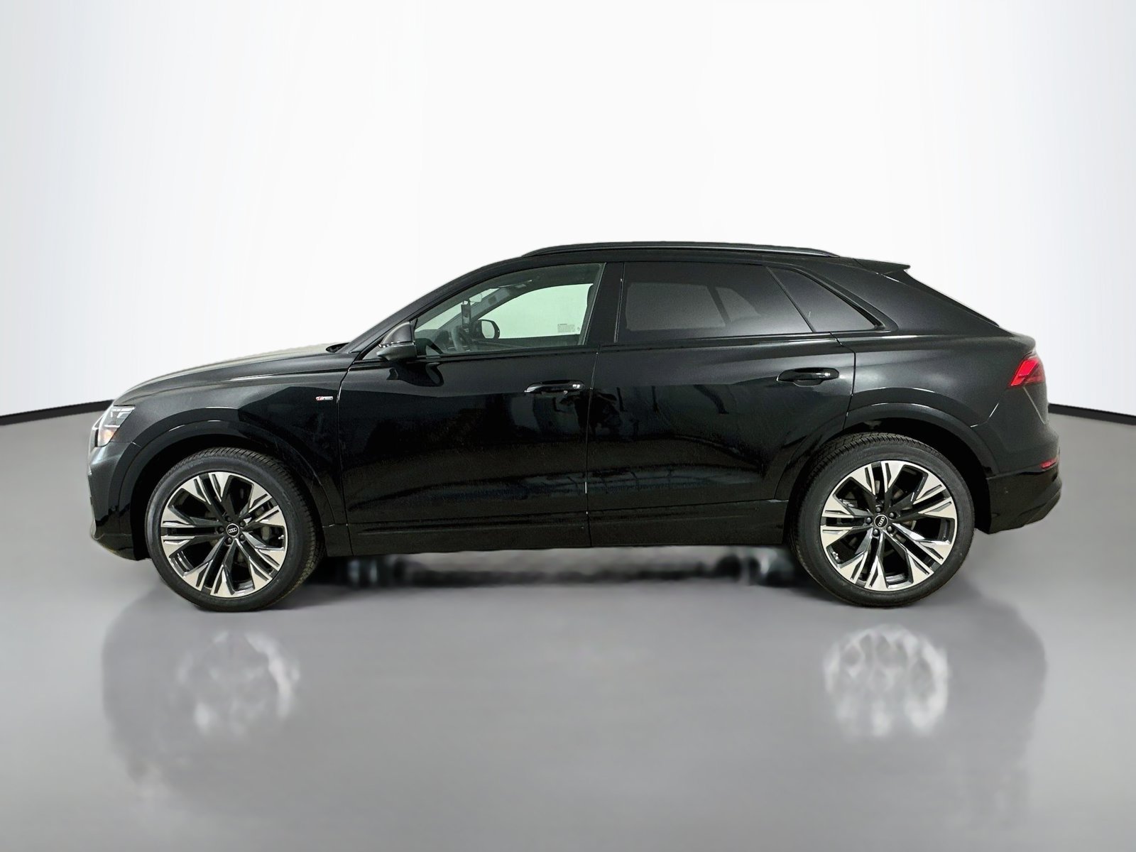 New 2027 Audi Q8 Premium Plus AWD/4WD image 8