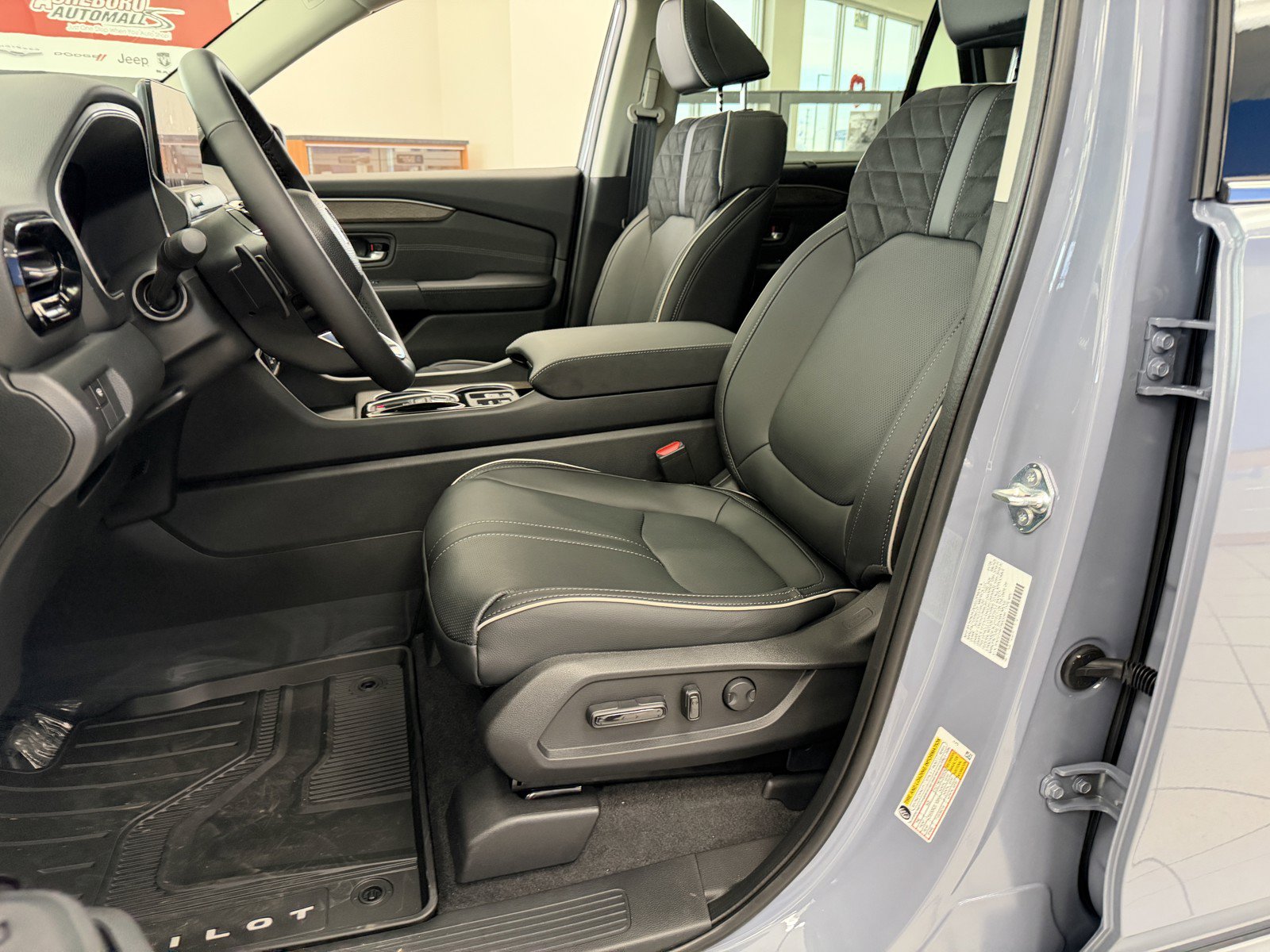 New 2026 Honda Pilot Elite image 25
