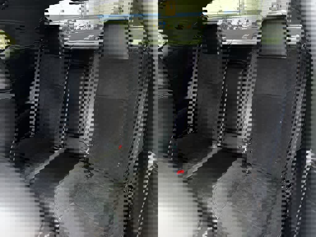 Used 2018 Dodge Challenger R/T Scat Pack w/ Leather Interior Group image 17