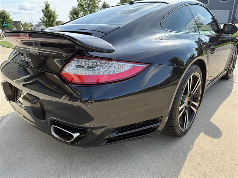 Used 2011 Porsche 911 Turbo AWD/4WD image 43