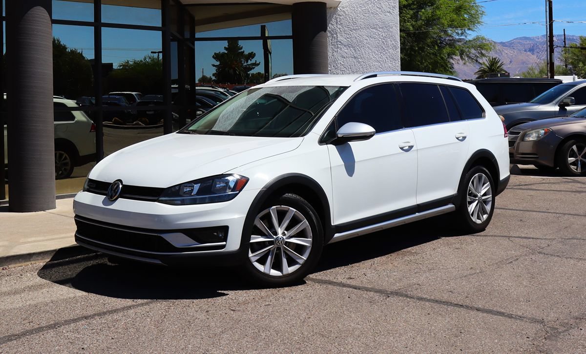 Used 2019 Volkswagen Golf Alltrack S AWD/4WD image 2