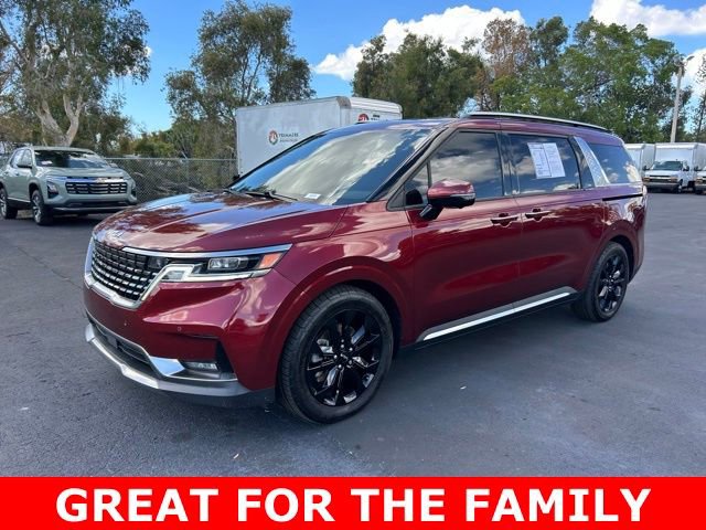 Used 2023 Kia Carnival SX Prestige image 3