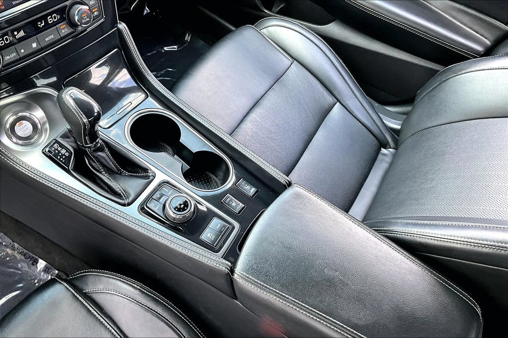 Used 2023 Nissan Maxima SL FWD image 19