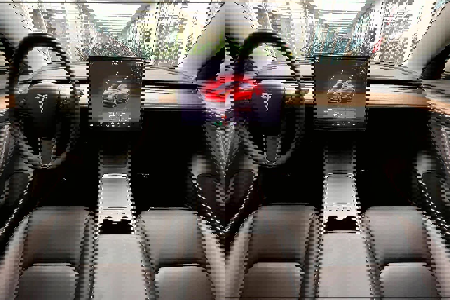 Used 2022 Tesla Model 3 image 14