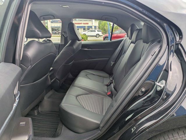 Used 2023 Toyota Camry SE FWD image 12