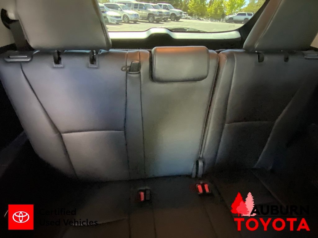 Certified 2024 Toyota Highlander XLE AWD/4WD image 23