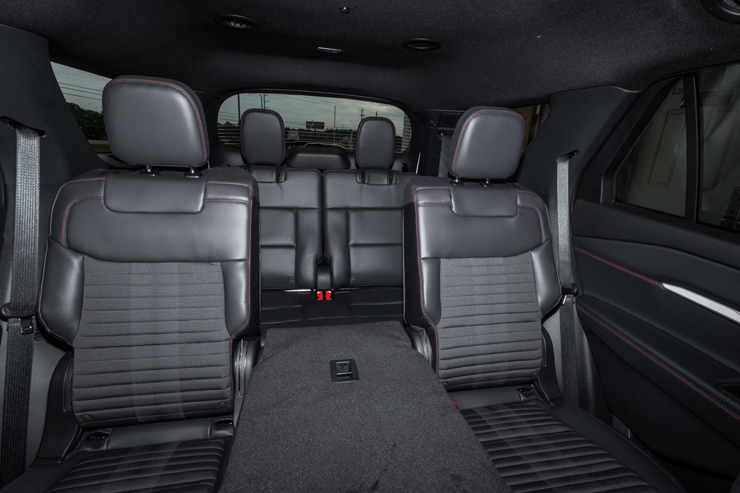 New 2026 Ford Explorer ST-Line w/ Premium Package RWD image 28