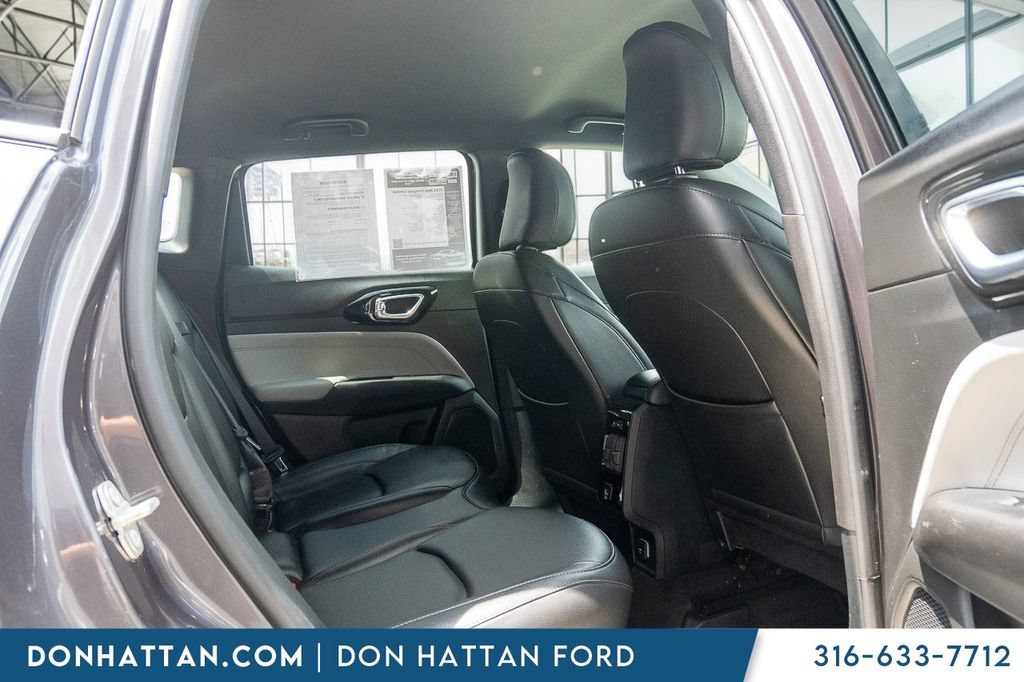 Used 2024 Jeep Compass Limited AWD/4WD image 21