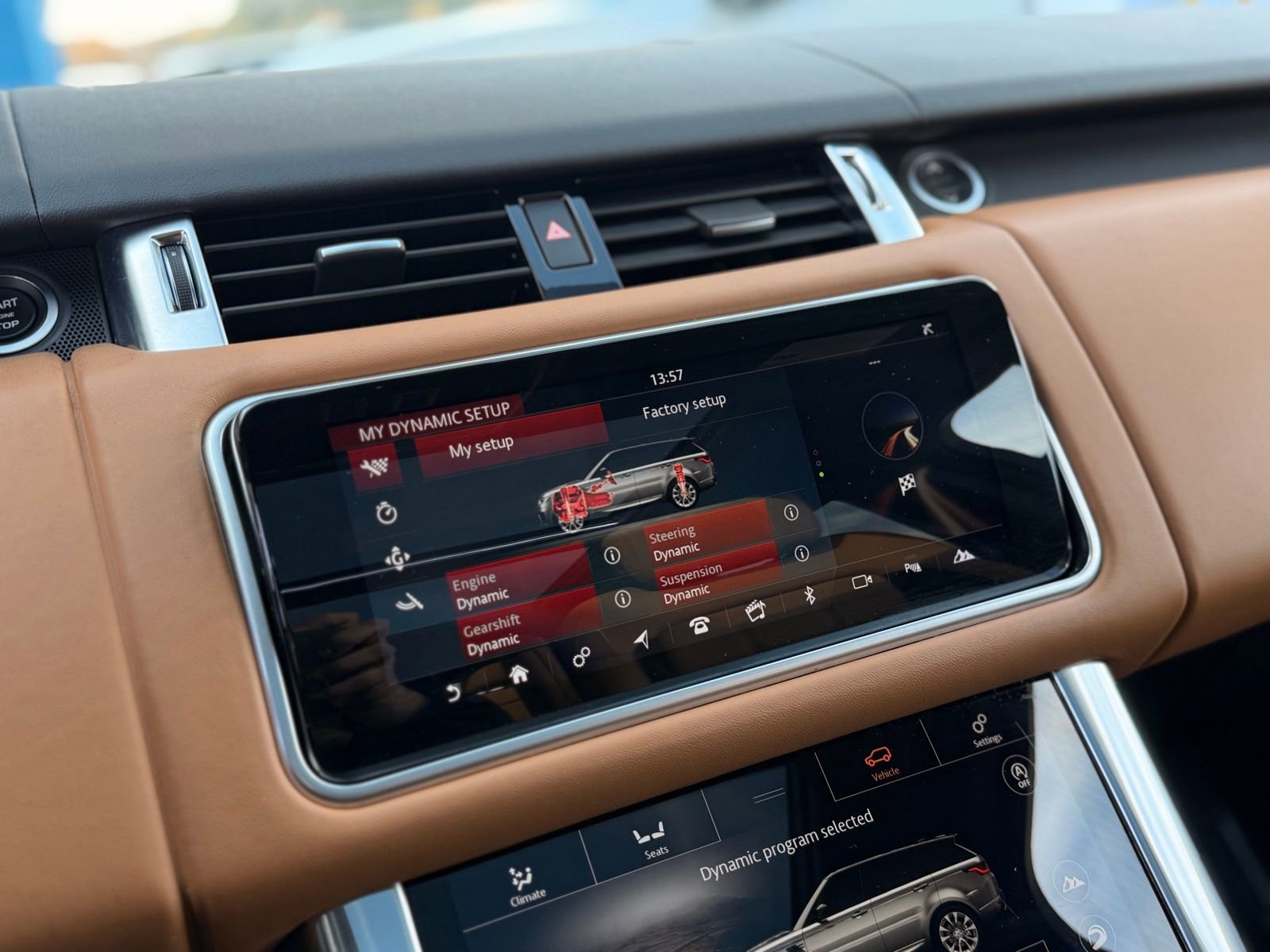 Used 2020 Land Rover Range Rover Sport HSE Dynamic image 57