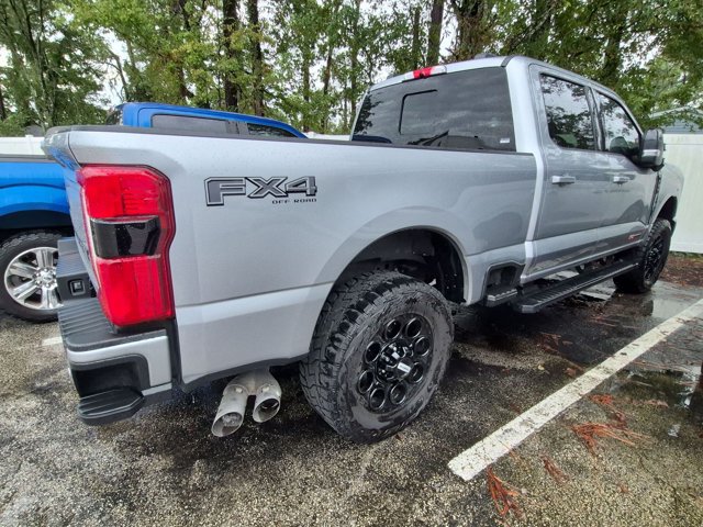 Used 2024 Ford F350 Lariat w/ Lariat Ultimate Package AWD/4WD image 4