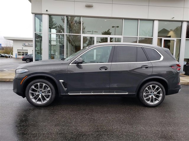 New 2026 BMW X5 xDrive40i w/ Climate Comfort Package image 8