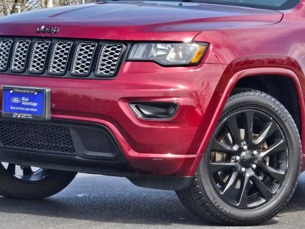 Used 2019 Jeep Grand Cherokee Altitude AWD/4WD video 2