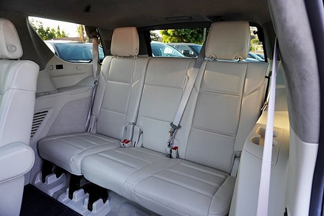 Used 2025 Cadillac Escalade Sport Platinum w/ LPO, ONYX Package AWD/4WD image 30