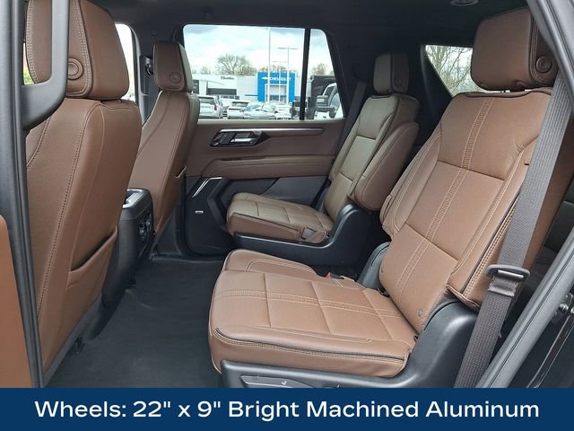 Used 2025 Chevrolet Tahoe High Country AWD/4WD image 16