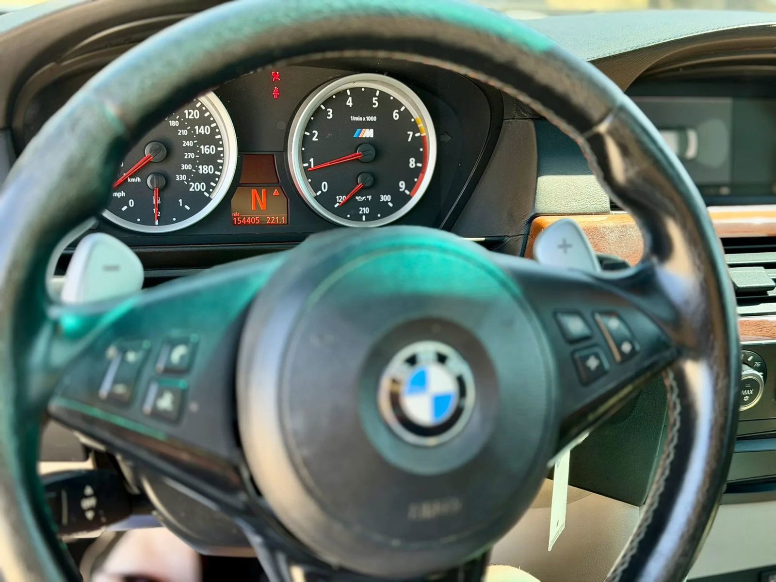 Used 2006 BMW M5 image 19